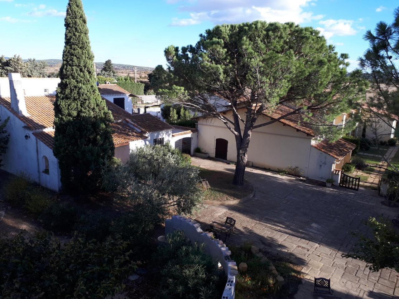 Logis Hotel Des Granges Arles Exterior photo
